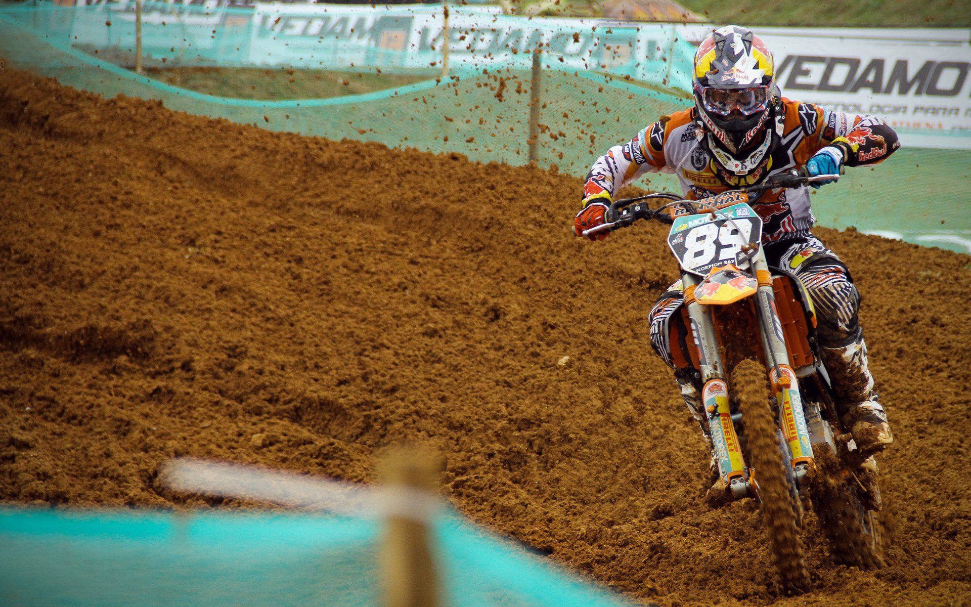 九游体育-“青少年足球在边远地区快速普及，点燃足球梦想”，青少年足球基础训练方法